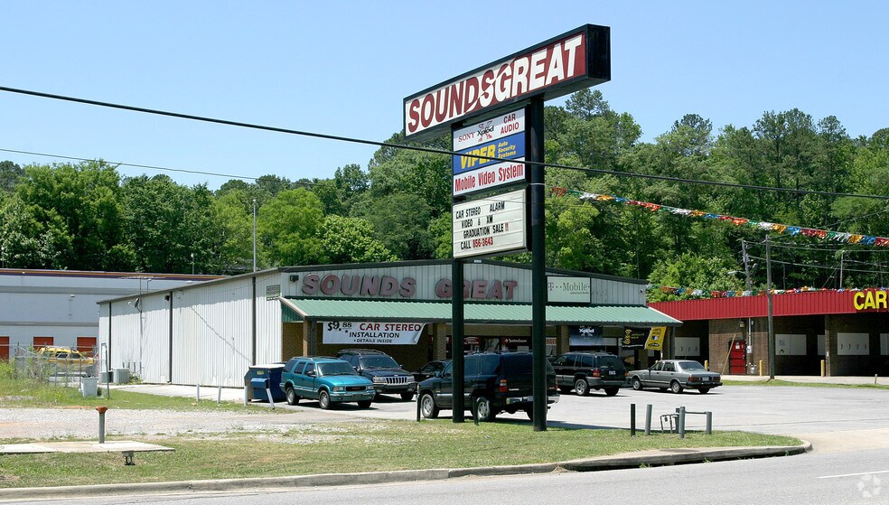 More Photos Of 1112 Huffman Rd, Birmingham Freestanding For Sale