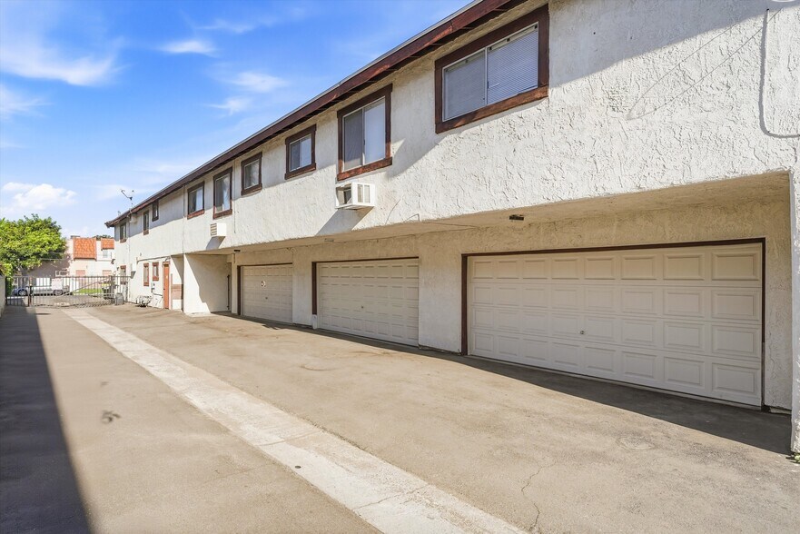 More Photos Of 13932 Coteau Dr, Whittier Apartments For Sale