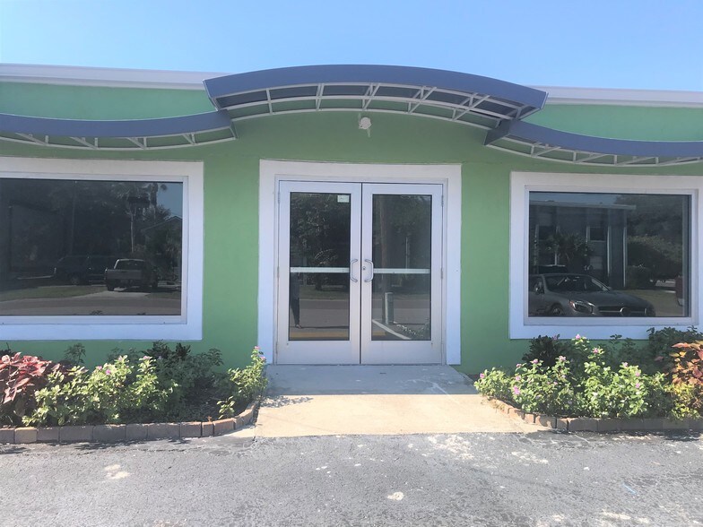 More Photos Of 5702 Gulfport Blvd S, Gulfport Office For Lease