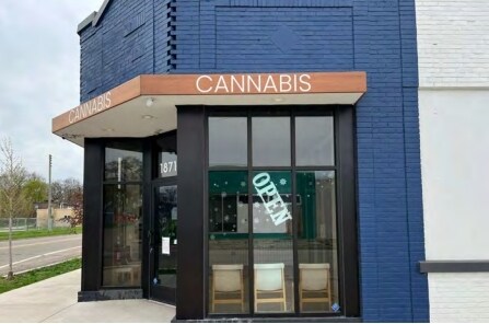More Photos Of 1871 Peck St, Muskegon Storefront For Sale