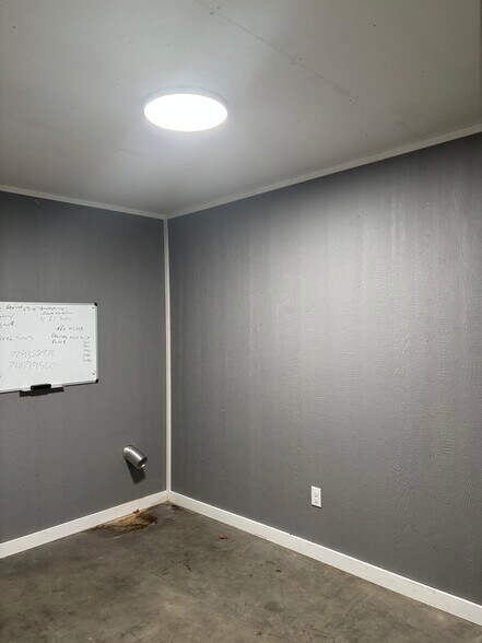 More Photos Of 1892 Greeleyville Hwy, Manning Distribution For Lease
