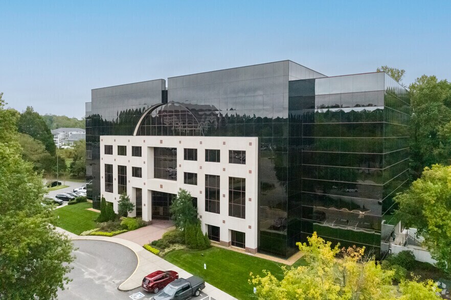 More Photos Of 7501 Boulder View Dr, North Chesterfield Unknown For Lease