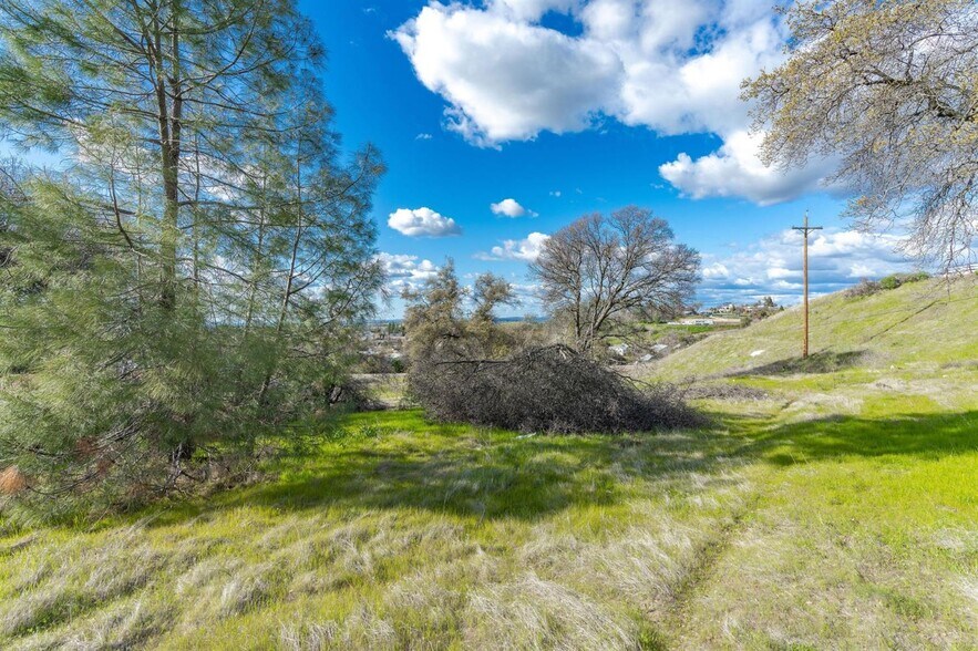 More Photos Of Ridge Road, Sutter Creek Land For Sale