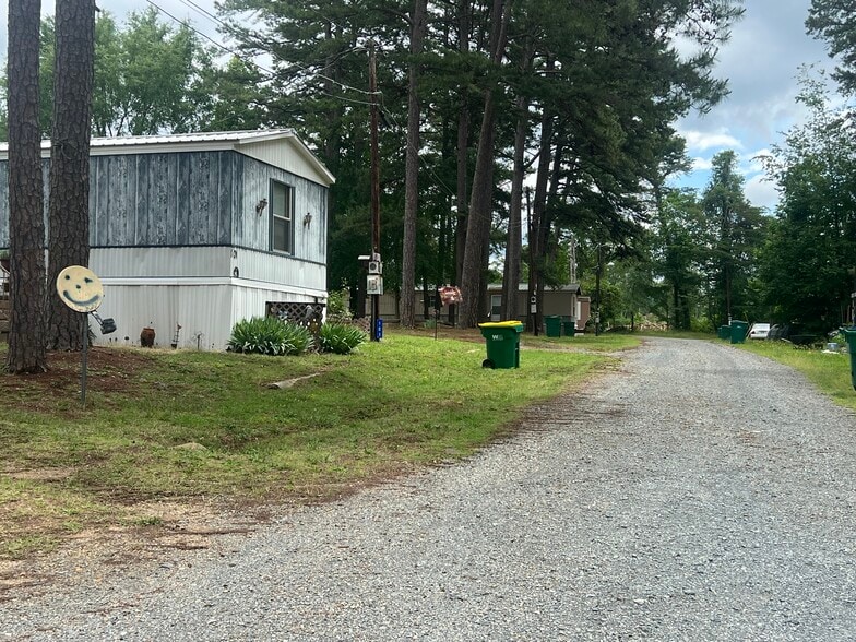 More Photos Of 100 San Carlos Dr, Salisbury Manufactured Housing Mobile Home Park For Sale
