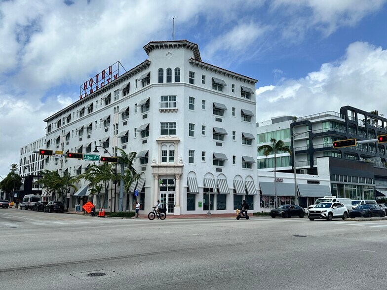 More Photos Of 1708 Alton Rd, Miami Beach Storefront For Lease