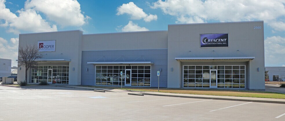 More Photos Of 2560 Technology Dr, Plano Industrial For Lease