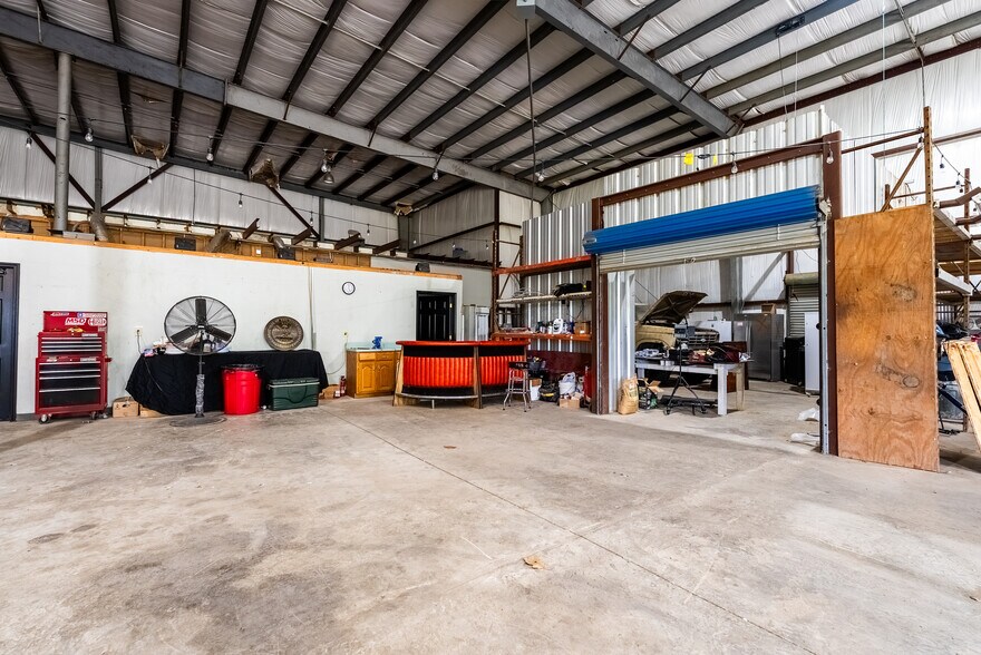 More Photos Of 5141 Roane State Hwy, Rockwood Warehouse For Sale