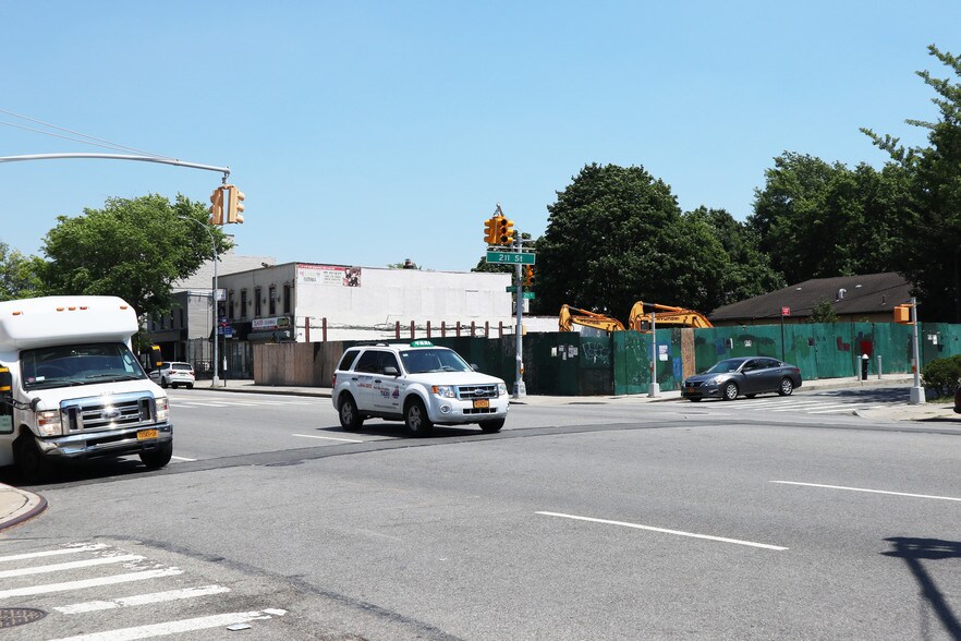 More Photos Of 211-12-211-18 Northern Blvd, Bayside Storefront Retail Office For Sale