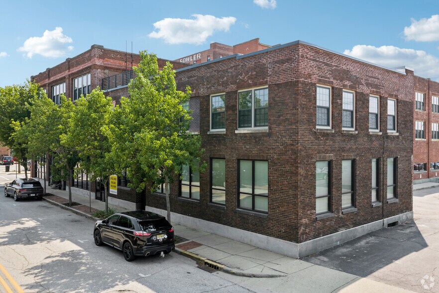 More Photos Of 300 N 5th St, Lafayette Apartments For Lease