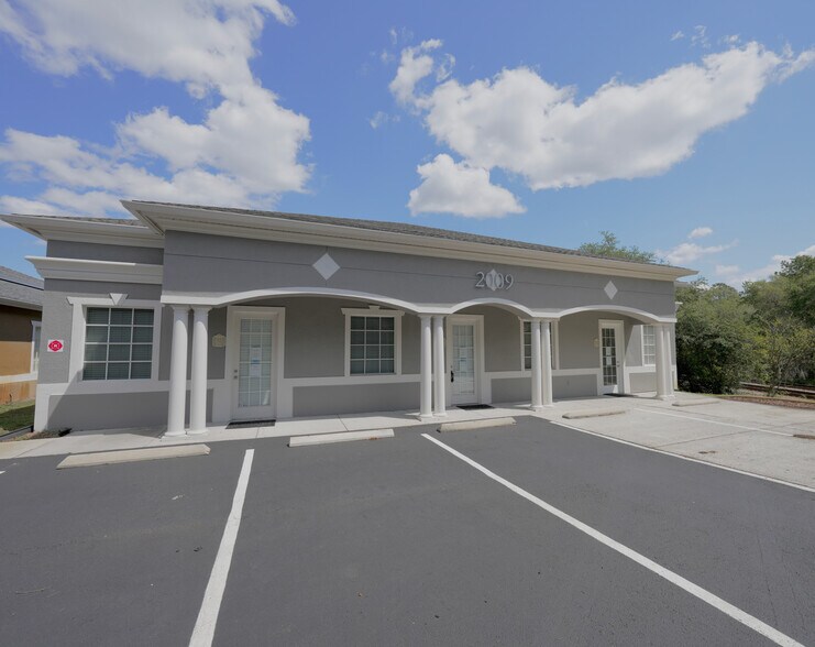 Primary Photo Of 2009 Longwood Lake Mary Rd, Longwood Medical For Lease