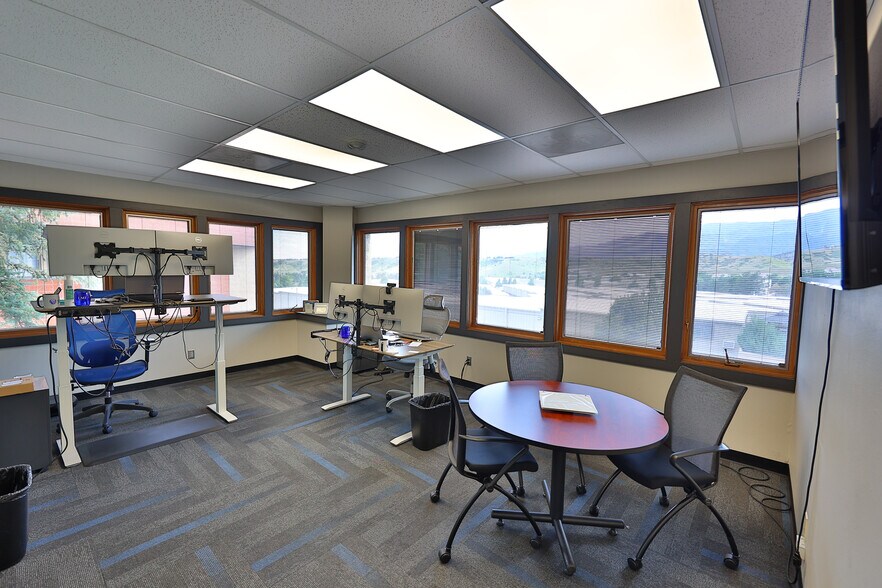 More Photos Of 4935 N 30th St, Colorado Springs Office For Lease