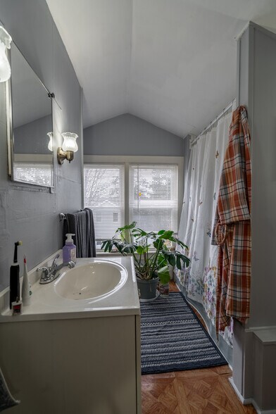 More Photos Of 447-449 NY-31, Bridgeport Apartments For Sale