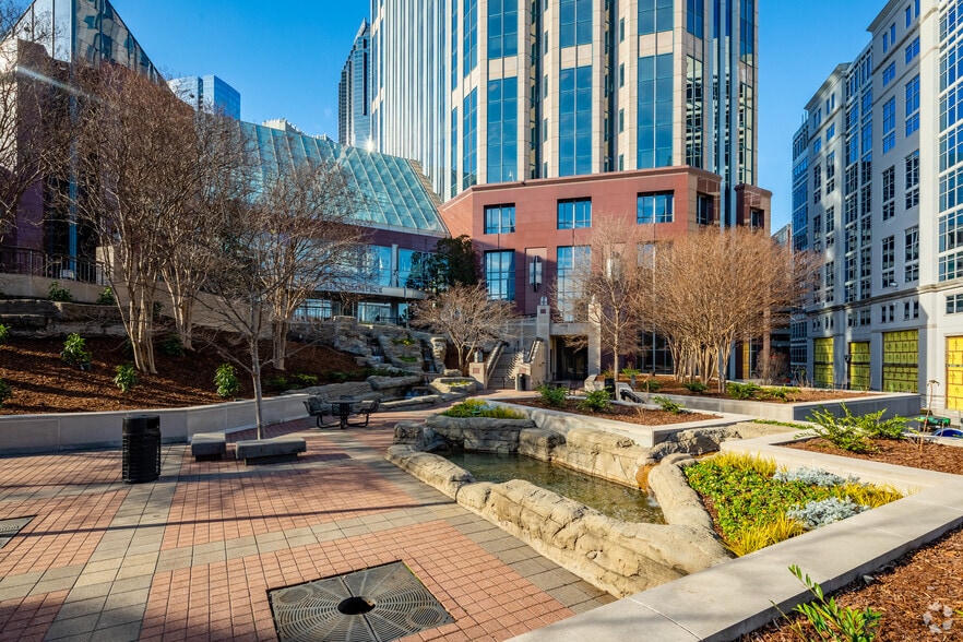 More Photos Of 333 Commerce St, Nashville Loft Creative Space For Lease