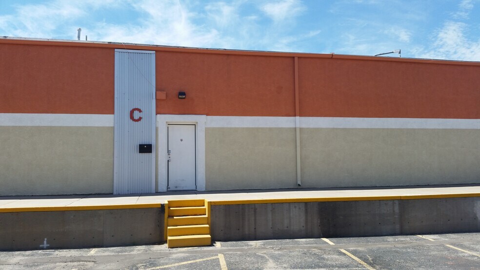 More Photos Of 1823 Commercial St NE, Albuquerque Warehouse For Sale
