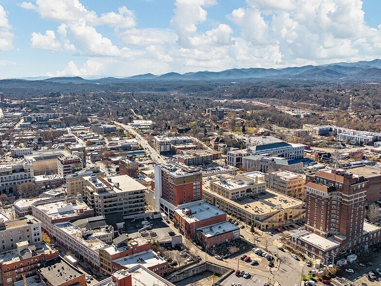 More Photos Of 29 Page Ave, Asheville Storefront Retail Office For Lease
