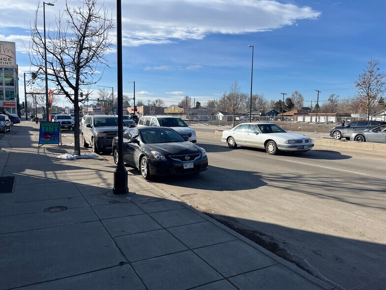 More Photos Of 2650-2654 S Broadway, Denver Storefront For Lease