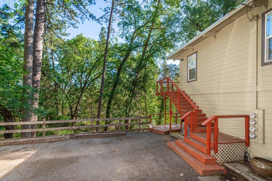 More Photos Of 3077 Miles Way, Placerville Multifamily For Sale