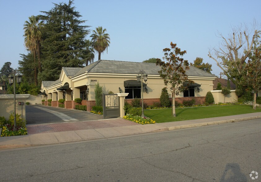More Photos Of 3100 19th St, Bakersfield Office For Lease