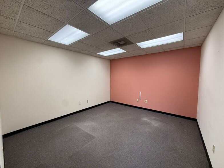 More Photos Of University Dr @ University Dr. & 1st Ave., N., Fargo Unknown For Lease