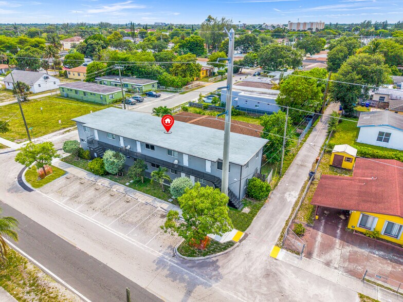More Photos Of 2201 Greene St, Hollywood Apartments For Sale