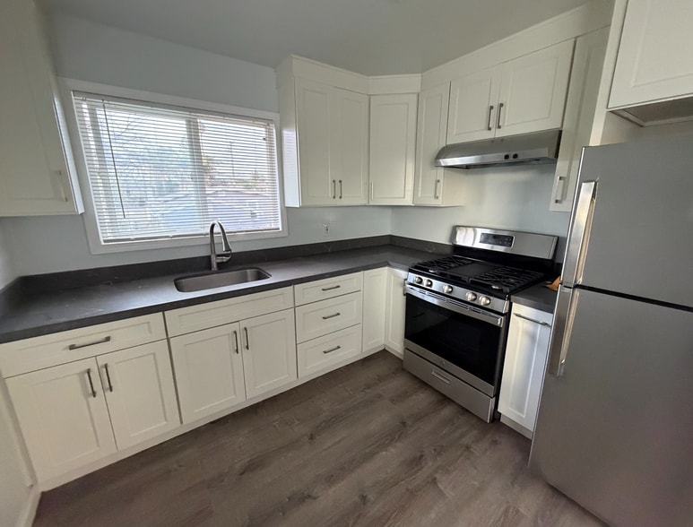 More Photos Of 1533 Julia St, Berkeley Multifamily For Sale