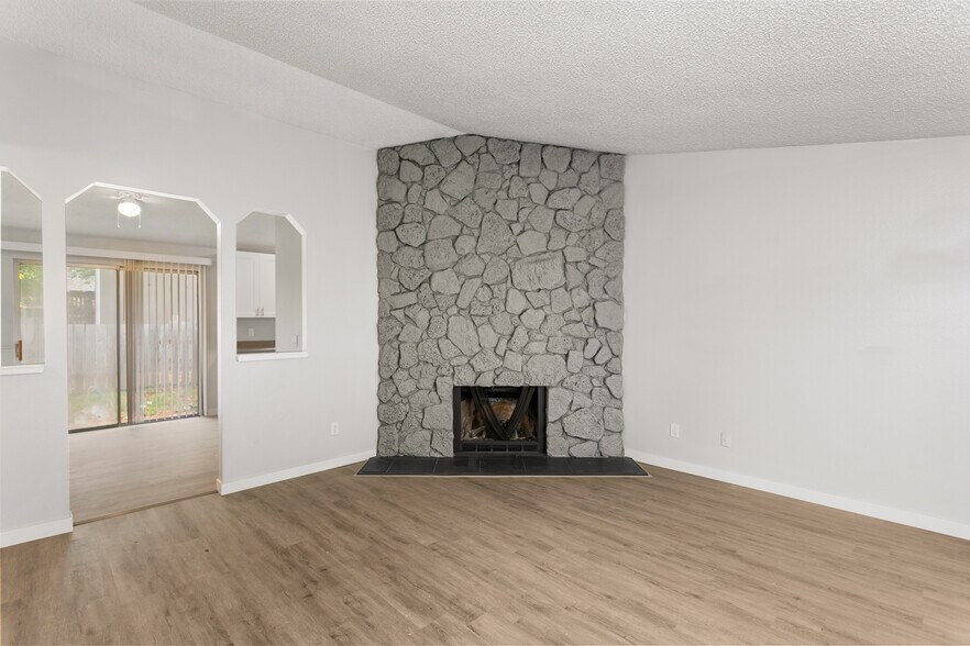 More Photos Of 19789 SW Santee Ct, Tualatin Apartments For Sale