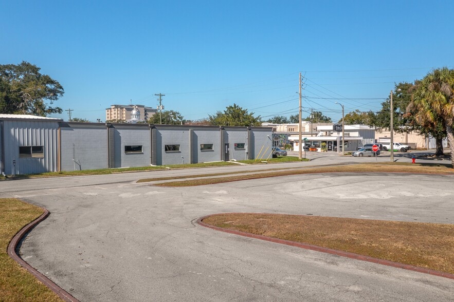 More Photos Of 510 E Parker St, Bartow Office For Sale