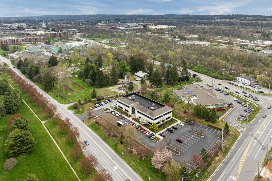 More Photos Of 390 Waterloo Blvd, Exton Medical For Sale