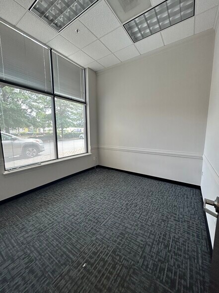 More Photos Of 1221 Bower Pky, Columbia Office Residential For Lease