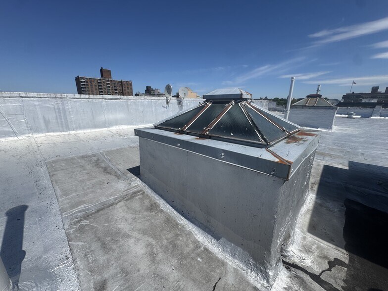 More Photos Of 2406 Lorillard Pl, Bronx Apartments For Sale