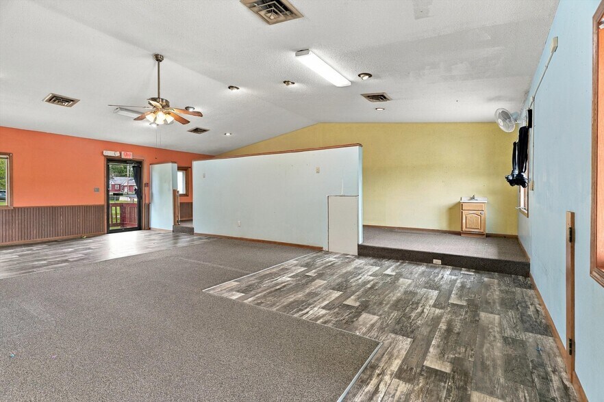More Photos Of 1017 Laurel St, Marshfield Daycare Center For Sale