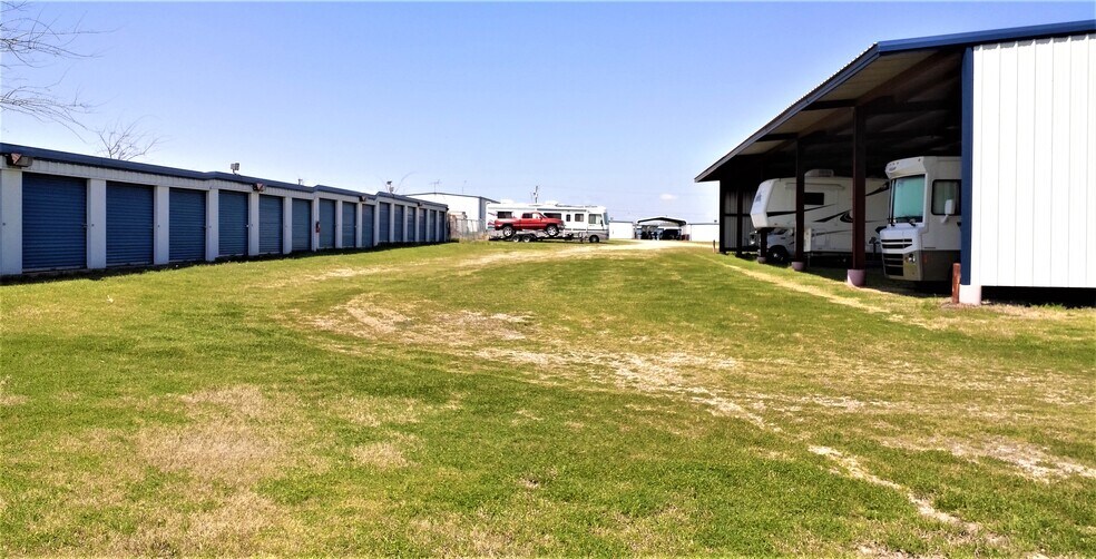 More Photos Of 4600 I-30 Frontage Rd, Rockwall Self Storage For Sale
