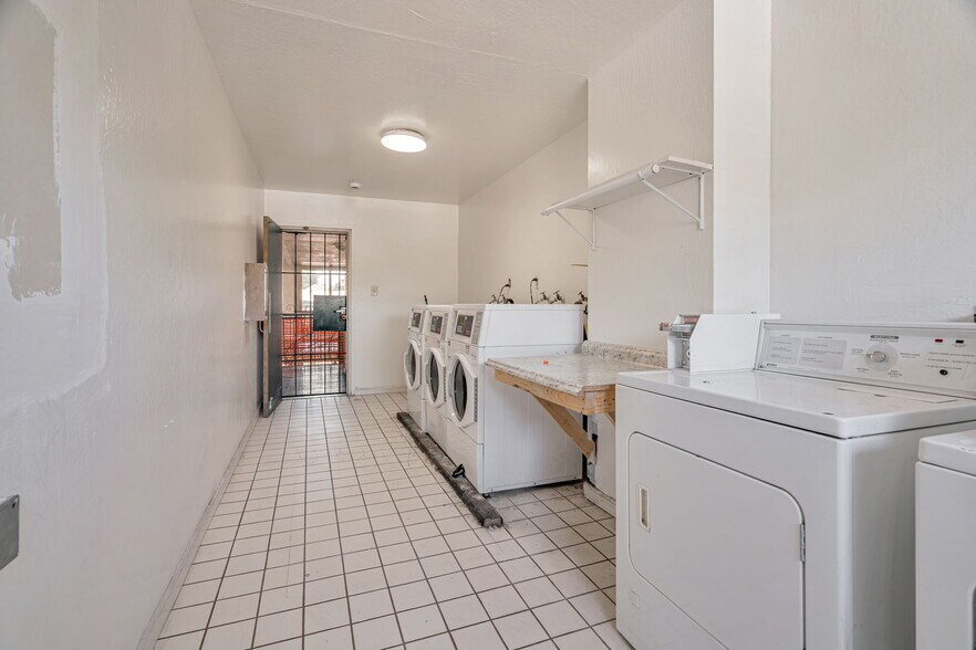 More Photos Of 555 S 10th St, San Jose Apartments For Sale