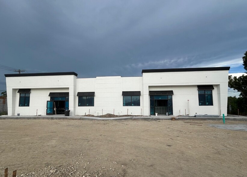 Primary Photo Of 14210 Metropolis Ave, Fort Myers Office For Lease