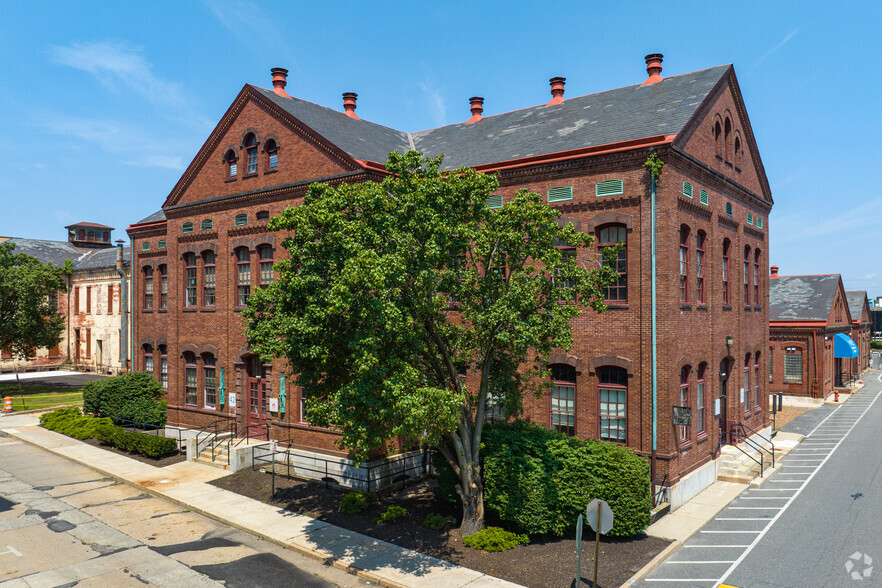 Primary Photo Of 2275 Bridge St- Building 42, Philadelphia Office For Sale