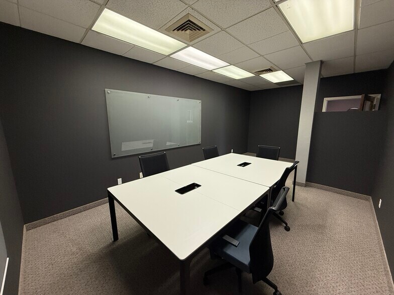 More Photos Of 748 Market St, Redding Office For Sale