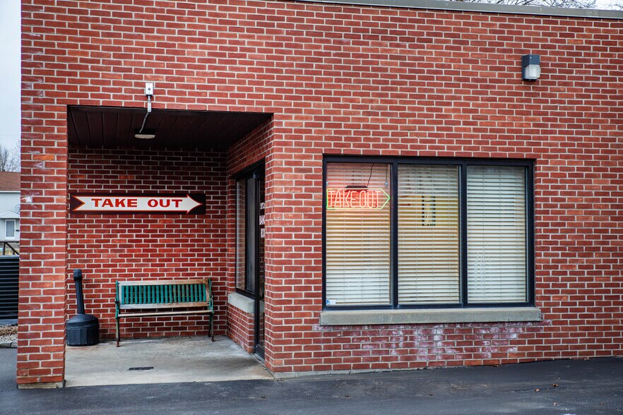 More Photos Of 126 Mariaville Rd, Schenectady General Retail For Sale