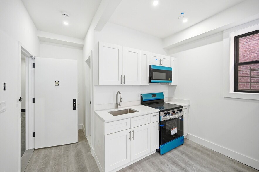 More Photos Of 2152 Muliner Ave, Bronx Apartments For Sale