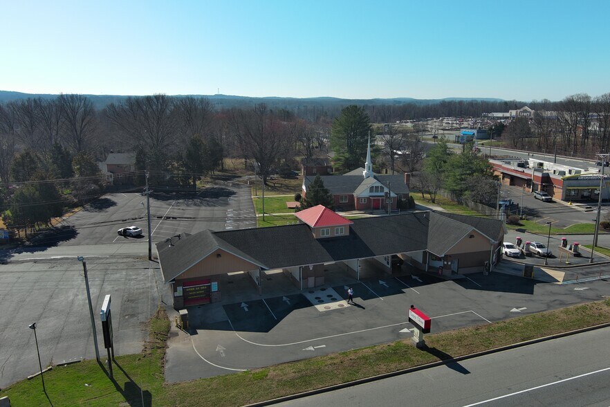 More Photos Of 2376 Pulaski Hwy, North East Carwash For Sale