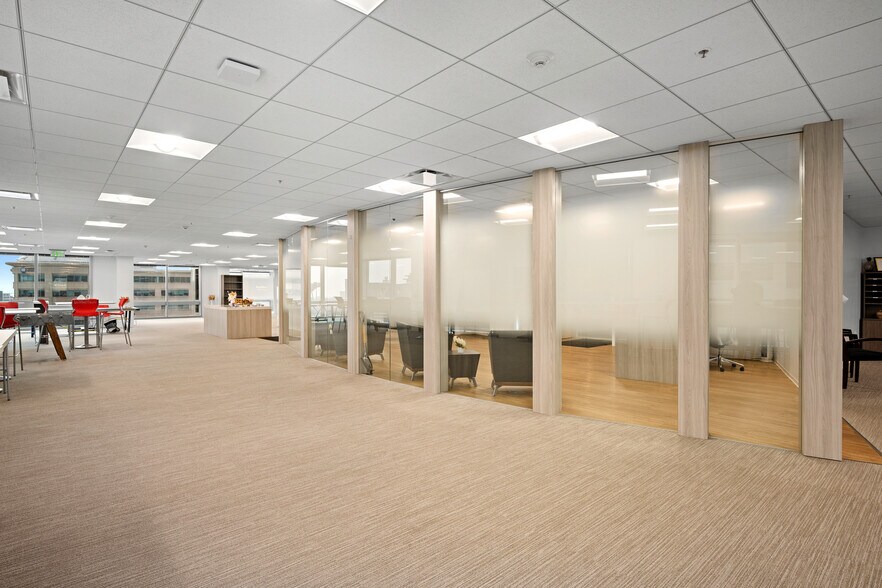 More Photos Of 301 N Lake Ave, Pasadena Office For Lease