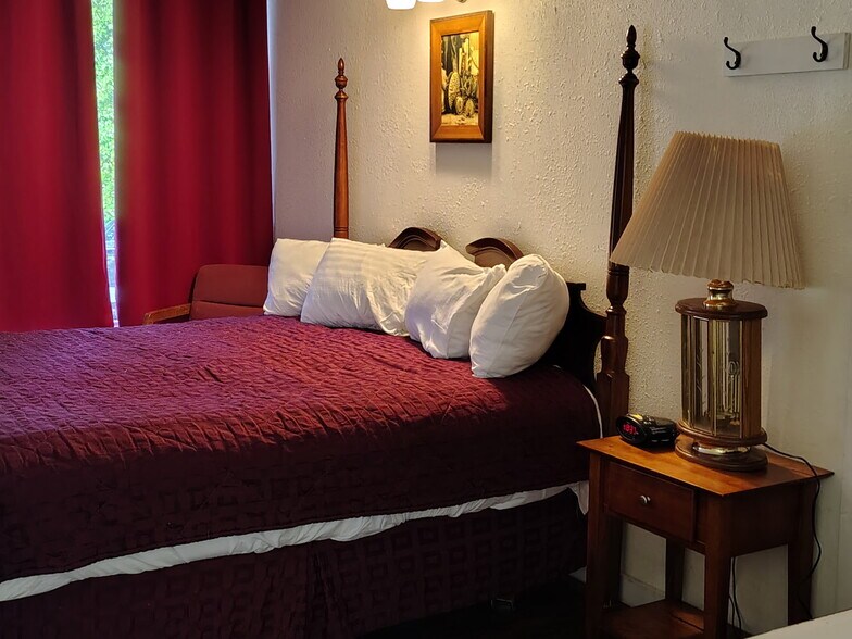 More Photos Of 10770 E State Highway 76, Branson West Hotel For Sale