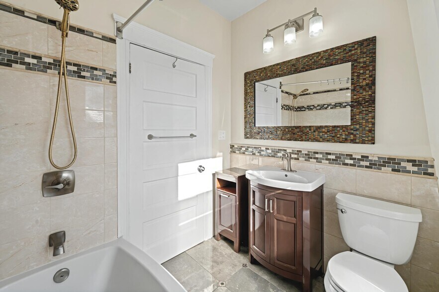 More Photos Of 982 Mineral Spring Ave, North Providence Office For Sale