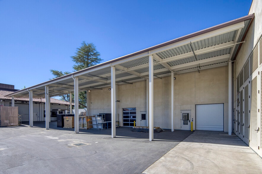 More Photos Of 91 Blue Ravine Rd, Folsom Flex For Sale