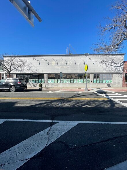 More Photos Of 101 Main St, Sayville Drugstore For Sale