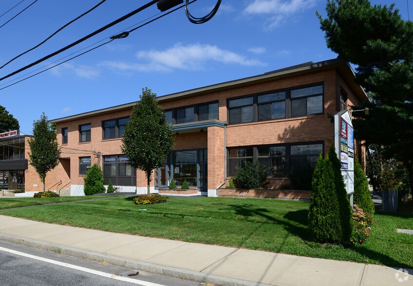Primary Photo Of 1980-1990 Pawtucket Ave, East Providence Office For Lease