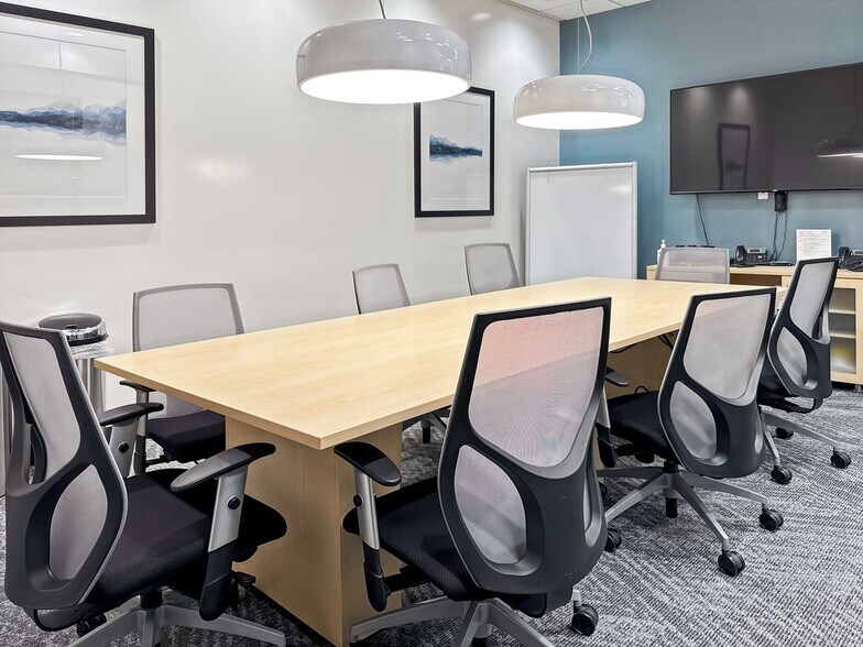 More Photos Of 4900 Hopyard Rd, Pleasanton Coworking Space