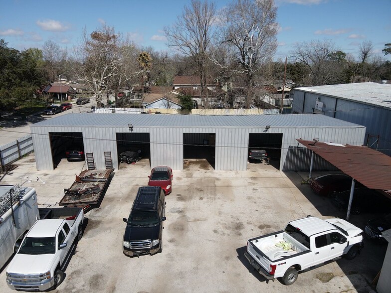 More Photos Of 110 W Little York Rd, Houston Warehouse For Sale