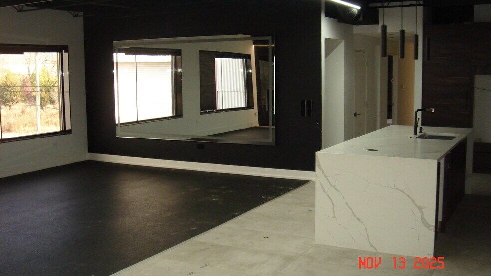 More Photos Of 7840-7860 Lehigh Ave, Morton Grove Industrial For Sale