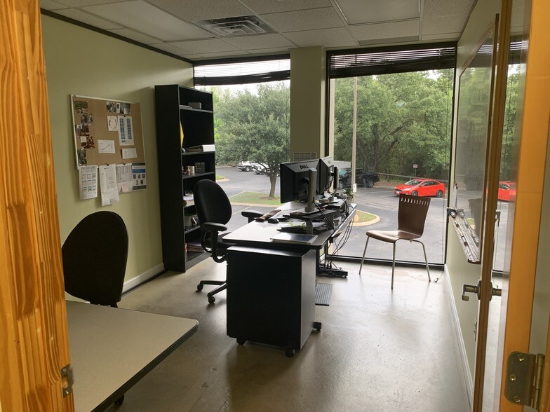 More Photos Of 3200 Steck Ave, Austin Office For Sale