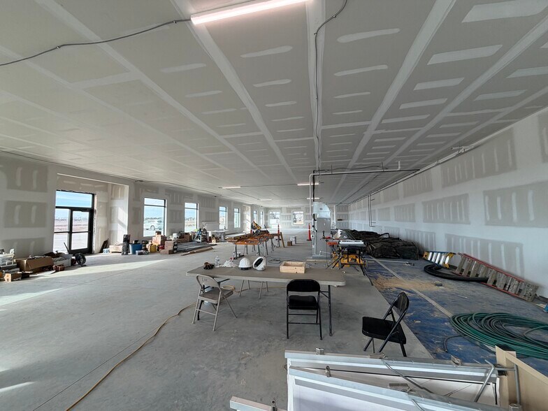 More Photos Of 2190 Old Highway 75, Sergeant Bluff Office For Lease